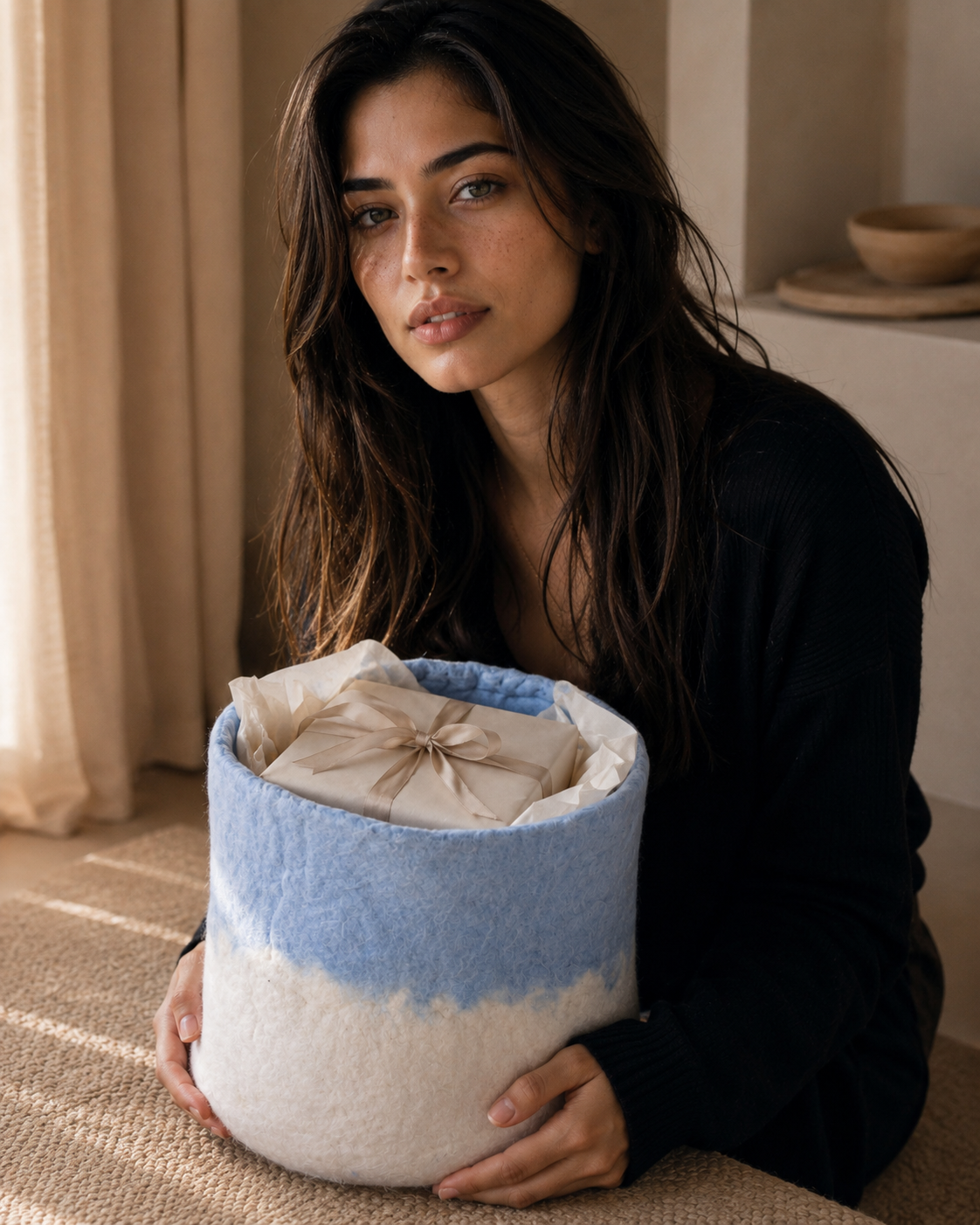 New Zealand Wool Basket (Natural White On Top+Natural Grey On Base)