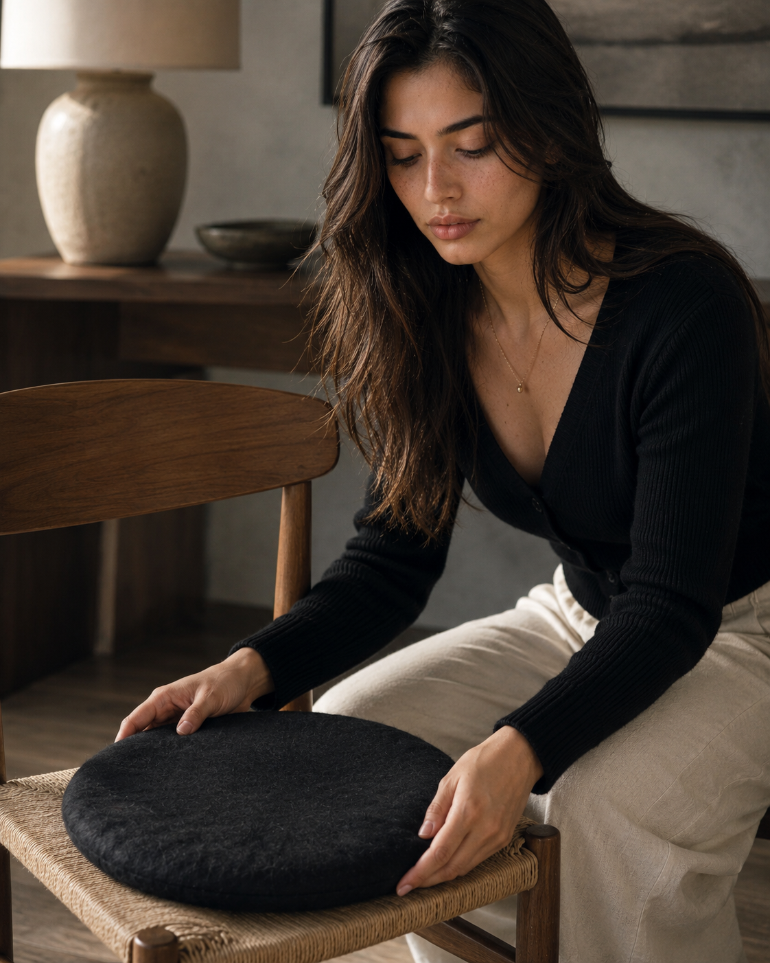 New Zealand Wool Tush Cush Seat Pad ( Black)