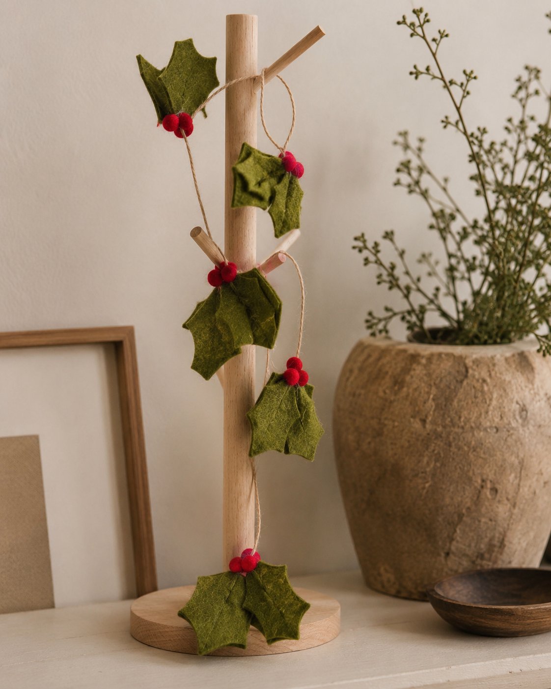 Wool Felt Leaf Berry Garland
