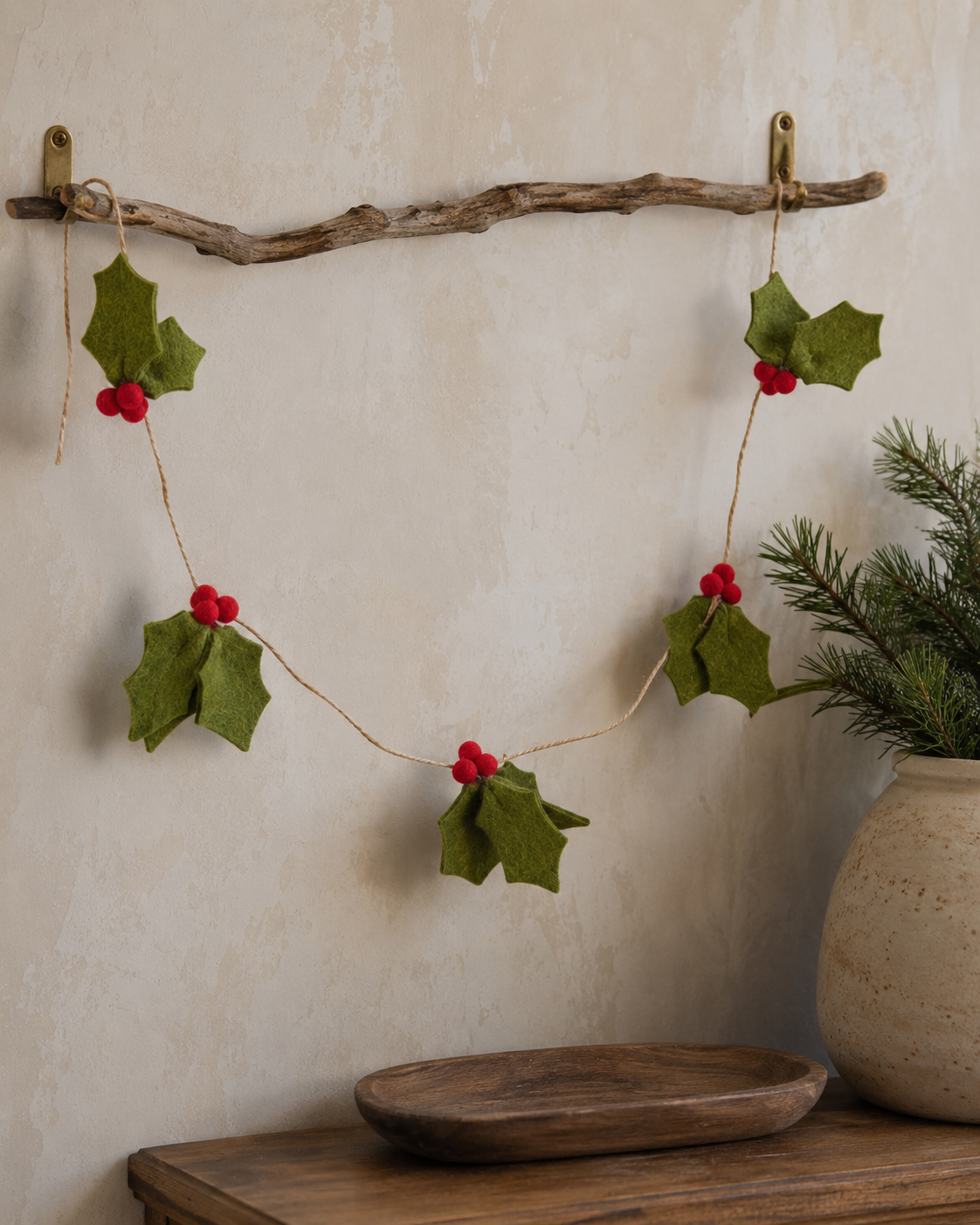 Wool Felt Leaf Berry Garland