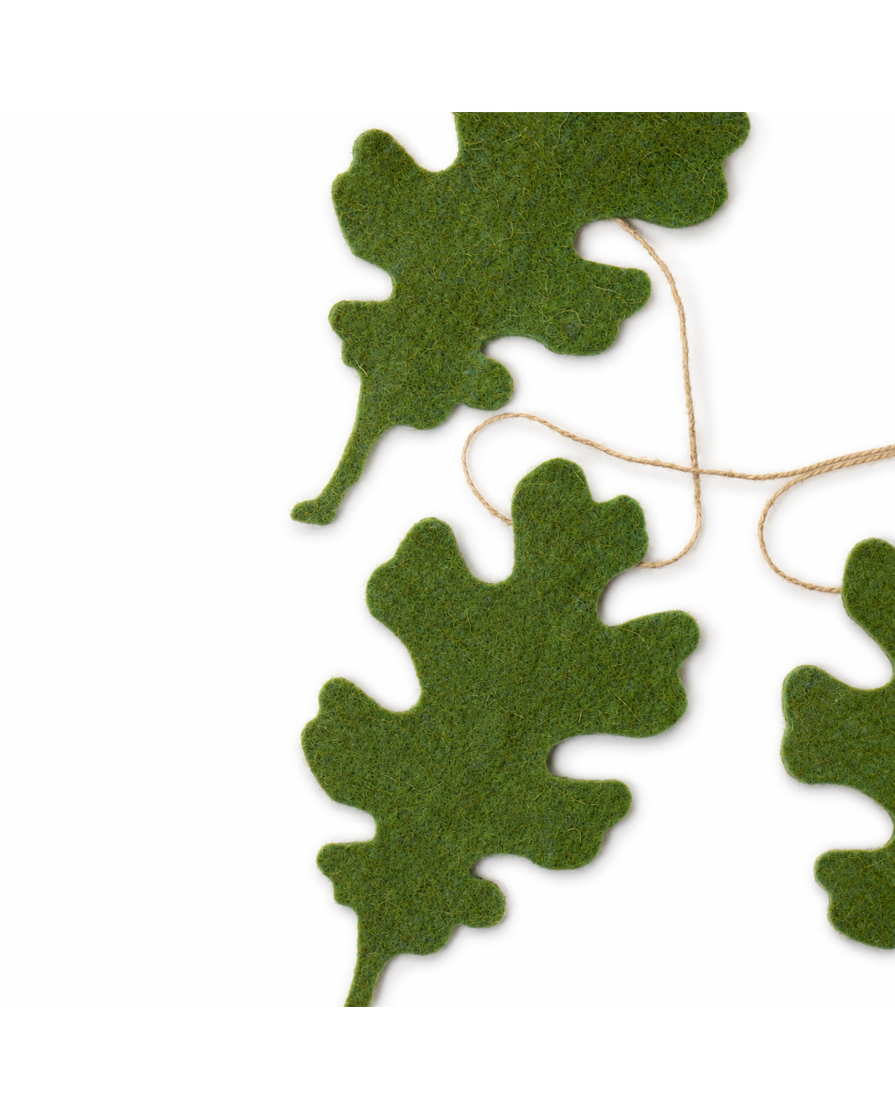 Felt Leaves Garland (Light Green)
